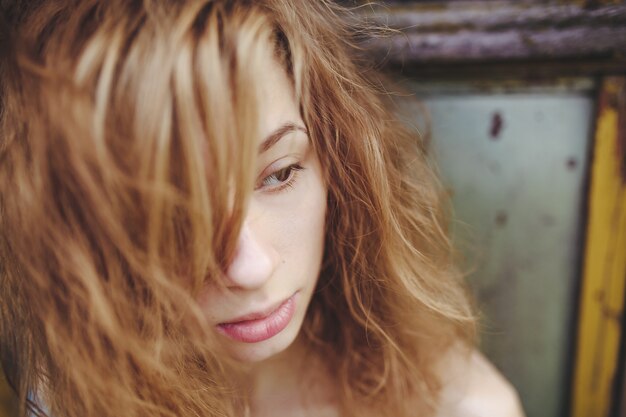 Jakie techniki koloryzacji są najlepsze dla naturalnego efektu?